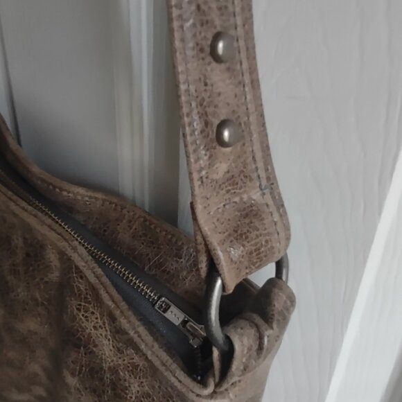 Gorgeous studded leather crossbody purse - moto - western - saddlebag style NEW - Picture 3 of 11